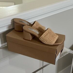 Steve Madden raffia sandals size 6.5; like new